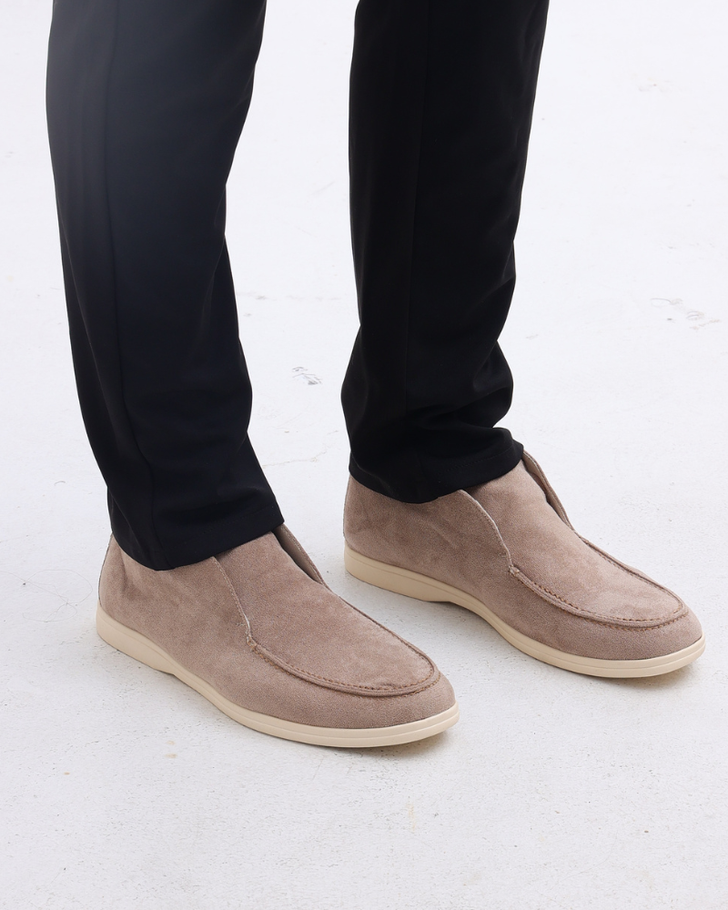 Mocassins de camurça de cano alto