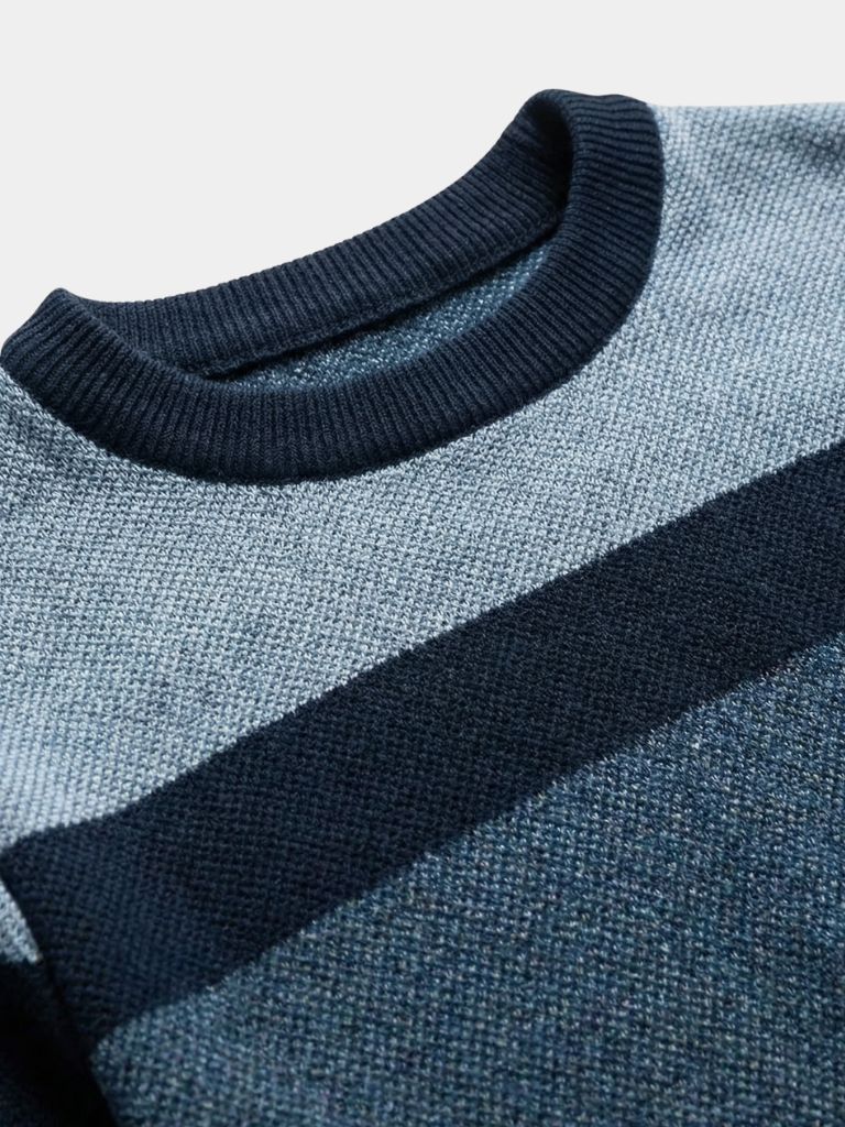 Linear Fusion Pullover